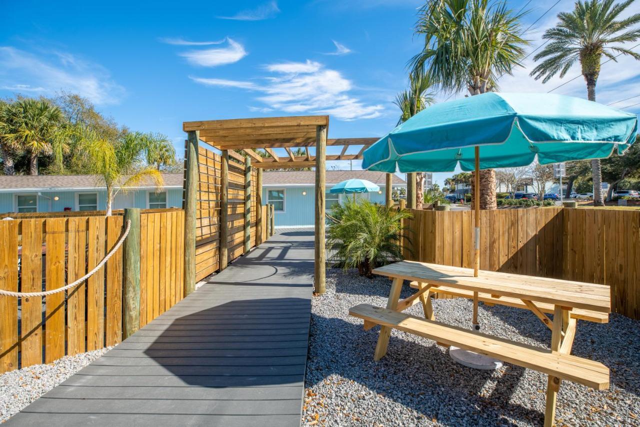 Salt Air Inn&suites Hotel